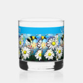 Whimsical Bumble Bee in Daisies gepersonaliseerd Whisky Glas (Links)