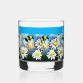 Whimsical Bumble Bee in Daisies gepersonaliseerd Whisky Glas (Rechts)
