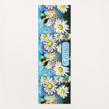Whimsical Bumble Bee in Daisies gepersonaliseerd