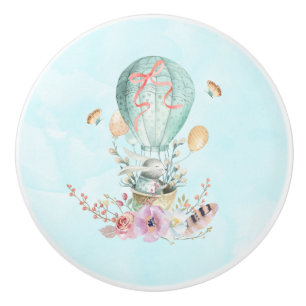 Whimsical Bunny Riding in een luchtballon Keramische Knop