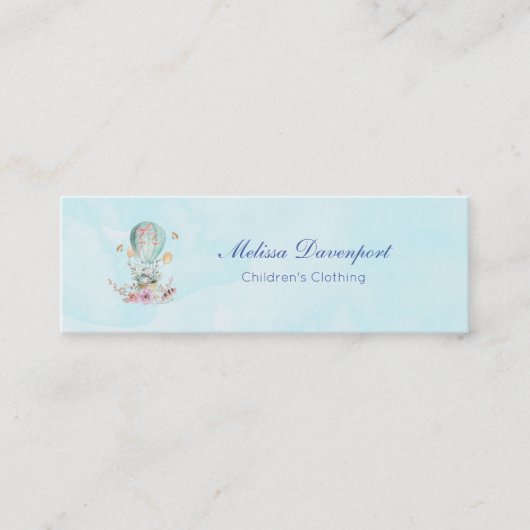 Whimsical Bunny Riding in een luchtballon Mini Visitekaartje (Voorkant)