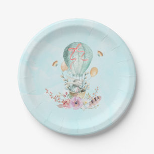 Whimsical Bunny Riding in een luchtballon Papieren Bordje
