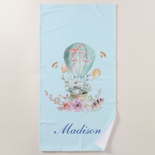 Whimsical Bunny Riding in een luchtballon Strandlaken (Voorkant)