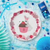 Whimsical Bunny & Strawberry Cupcake Birthday Papieren Bordje (Feest)