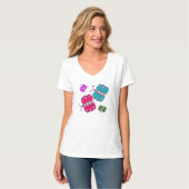 Whimsical Butterfly-geïnspireerde kleurrijke insec T-shirt (Voorkant volledig)