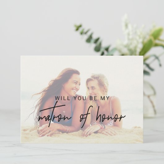 Whimsical Calligraphy Faded Photo Matron of Honor Kaart (Staand voorkant)