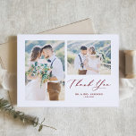 Whimsical Calligraphy Red Photo Collage Wedding Bedankkaart<br><div class="desc">Verstuur uw dankbaarheid aan gasten voor het deel uitmaken van uw speciale dag met deze aanpasbare fotocollage dank u kaart. Het kenmerkt een grillig manuscript en klassieke typografie. Aangepast door je eigen details toe te voegen en je favoriete trouwfoto's te voorzien.</div>