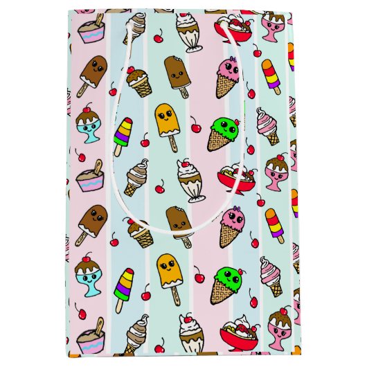 Whimsical Cartoon Ice Cream Birthday Medium Cadeauzakje (Voorkant)