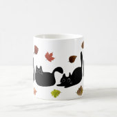 Whimsical Cat Line Art met herfstbladeren Koffiemok (Center)