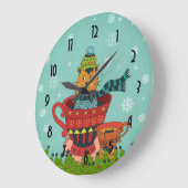 Whimsical Cat Sitting a Teacup Kerstmis Grote Klok (Hoek)