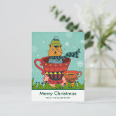 Whimsical Cat Sitting a Teacup Merry Kerstmis Briefkaart (Staand voorkant)