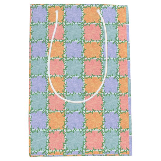 Whimsical Checkered Tegel met Bladerige Vines Medium Cadeauzakje (Voorkant)