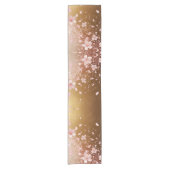 Whimsical Cherry Blossom Blizzard op Golden Korte Tafelloper (Voorkant)