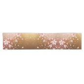 Whimsical Cherry Blossom Blizzard op Golden Korte Tafelloper (Horizontaal)
