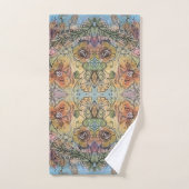 Whimsical Chic Bloementuin Aquarel Schilderij  Bad Handdoek (Handdoek)