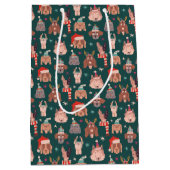 Whimsical Christmas Dog Pattern Green Medium Cadeauzakje (Voorkant)