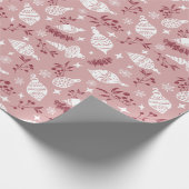 Whimsical Christmas Scandinavian Botanical Pink Cadeaupapier (Hoek)
