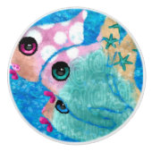 Whimsical Coastal Fish Beach Nautisch Blauwgroen R Keramische Knop (Voorkant)