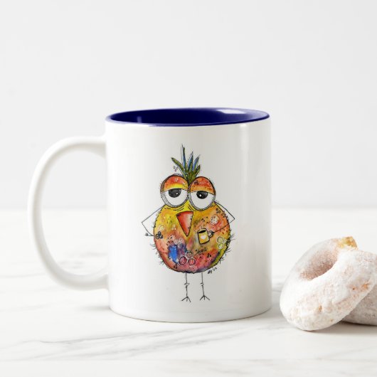 Whimsical Colorful Bird Drink Coffee Tweekleurige Koffiemok (Met donut)