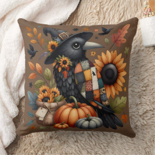 Whimsical Crow met pompoenen en zonnebloemen Kussen