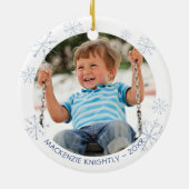 Whimsical Cute Gnome Snowflake Fotonaam Jaar Keramisch Ornament (Achterkant)
