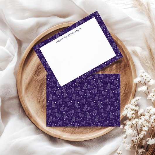 Whimsical Dog Constellations Dark Paarse Monogram Notitiekaartje