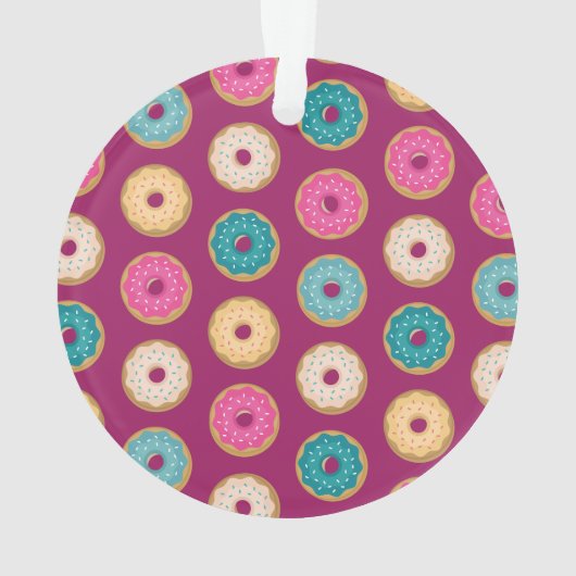 Whimsical Doughnut Pattern op Paars Ornament (achterkant)