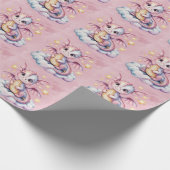 Whimsical Dragon op een cloud Baby shower Cadeaupapier (Hoek)