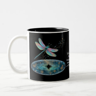 Whimsical Dragonfly Magic Paarse Sprookjesstof Quo Tweekleurige Koffiemok