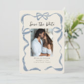 Whimsical Dusty Blue Bow Save the Date (Staand voorkant)