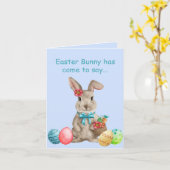 Whimsical Easter Bunny met gekleurde eieren Kaart (Gele Bloem)
