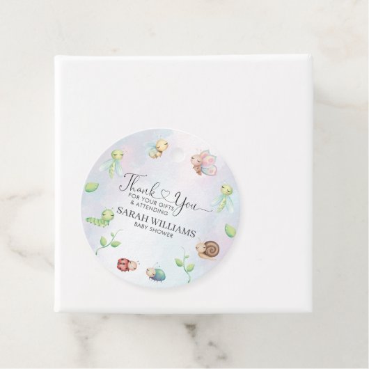 Whimsical een beetje liefde bug regenboog bedankjes labels (In situ)