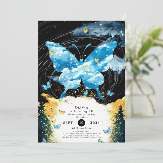 Whimsical eenvoudige vlinder verjaardag kaart (Staand voorkant)