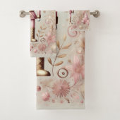 Whimsical Elegant Pink and Gold Pastel Nutcracker Bad Handdoek (Insitu)