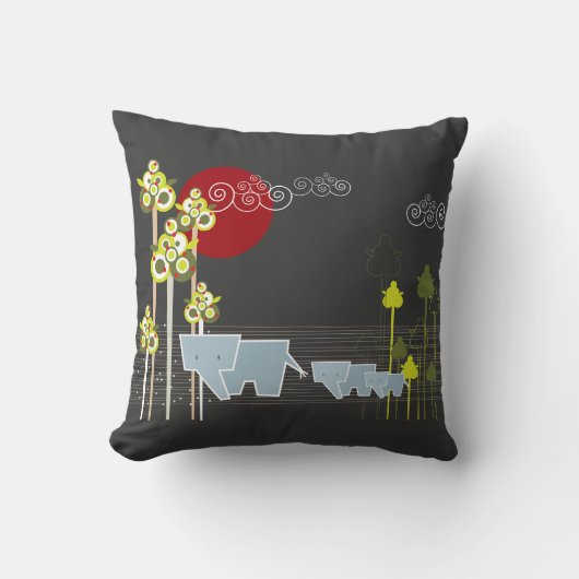 Whimsical Elephant Family in Forest & Red Sun Kussen (Voorkant)