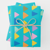 Whimsical en Cute Triangle Pattern in Turquoise Inpakpapier Vel (In situ)