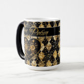 Whimsical en Elegant Gothic Love Potion Magische Mok (Voorkant links)