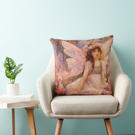 Whimsical Fairy in Dreamy Pink Floral Garden Kussen (Stoel)