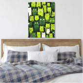 Whimsical Feline Delight - Groene Doodle Kat Liefh Canvas Afdruk (Insitu (Slaapkamer))