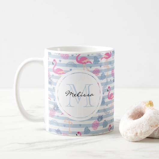 Whimsical Flamingo & Pineapple Pattern Koffiemok (Met donut)