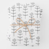 Whimsical Floral Line Art Sketch Black en White Inpakpapier Vel (In situ)