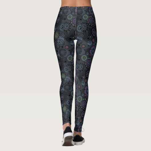 Whimsical Floral Patterned Leggings Grey Tones (Achterkant)