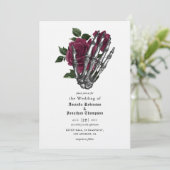Whimsical Floral Skeleton Gothic Wedding Kaart (Staand voorkant)