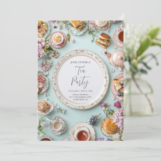 Whimsical Floral Tea Party uitnodiging (Staand voorkant)