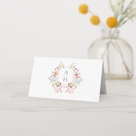 Whimsical Floral Wedding Crest gevouwen plaats kaa Plaatskaartje (Achterkant)