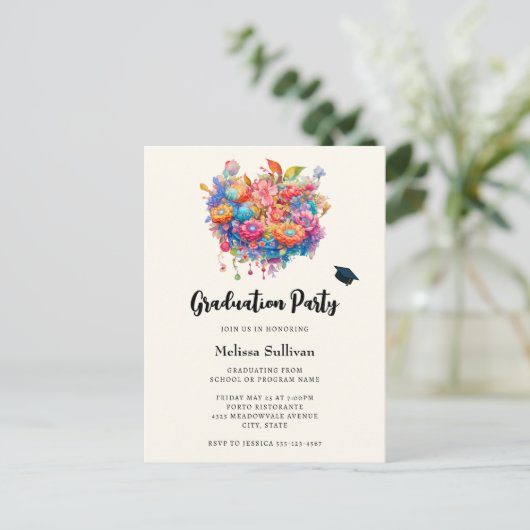Whimsical Flower Bouquet Afstuderen Uitnodiging (Staand voorkant)