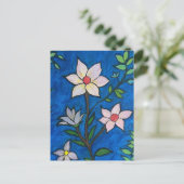 Whimsical Flowers with Blue Background  Briefkaart (Staand voorkant)