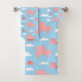 Whimsical Flying Pigs Bad Handdoek (Insitu)