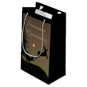 Whimsical Flying Reindeer Silhouette Personalized Klein Cadeauzakje (Achterkant Gekanteld)