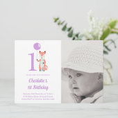 Whimsical Fox & Balloon Paarse 1e Verjaardagsfoto Kaart (Staand voorkant)